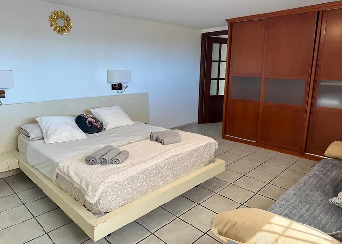 Playa San Juan's Best-kept Secret With Pool Feriehus