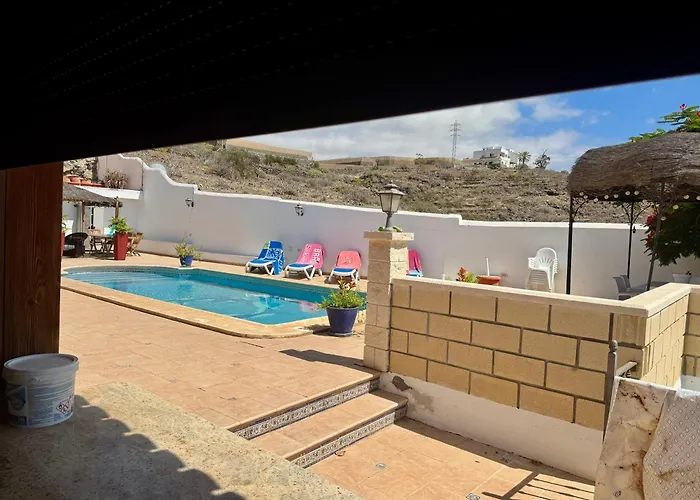 Feriehus Playa San Juan's Best-kept Secret With Pool