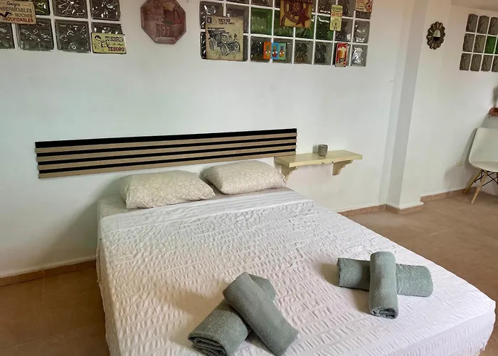 Playa San Juan's Best-kept Secret With Pool Vakantiehuis *